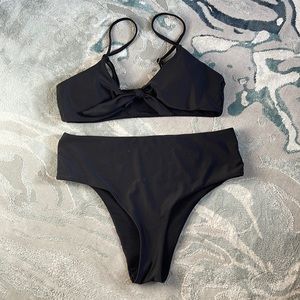 Black bikini set